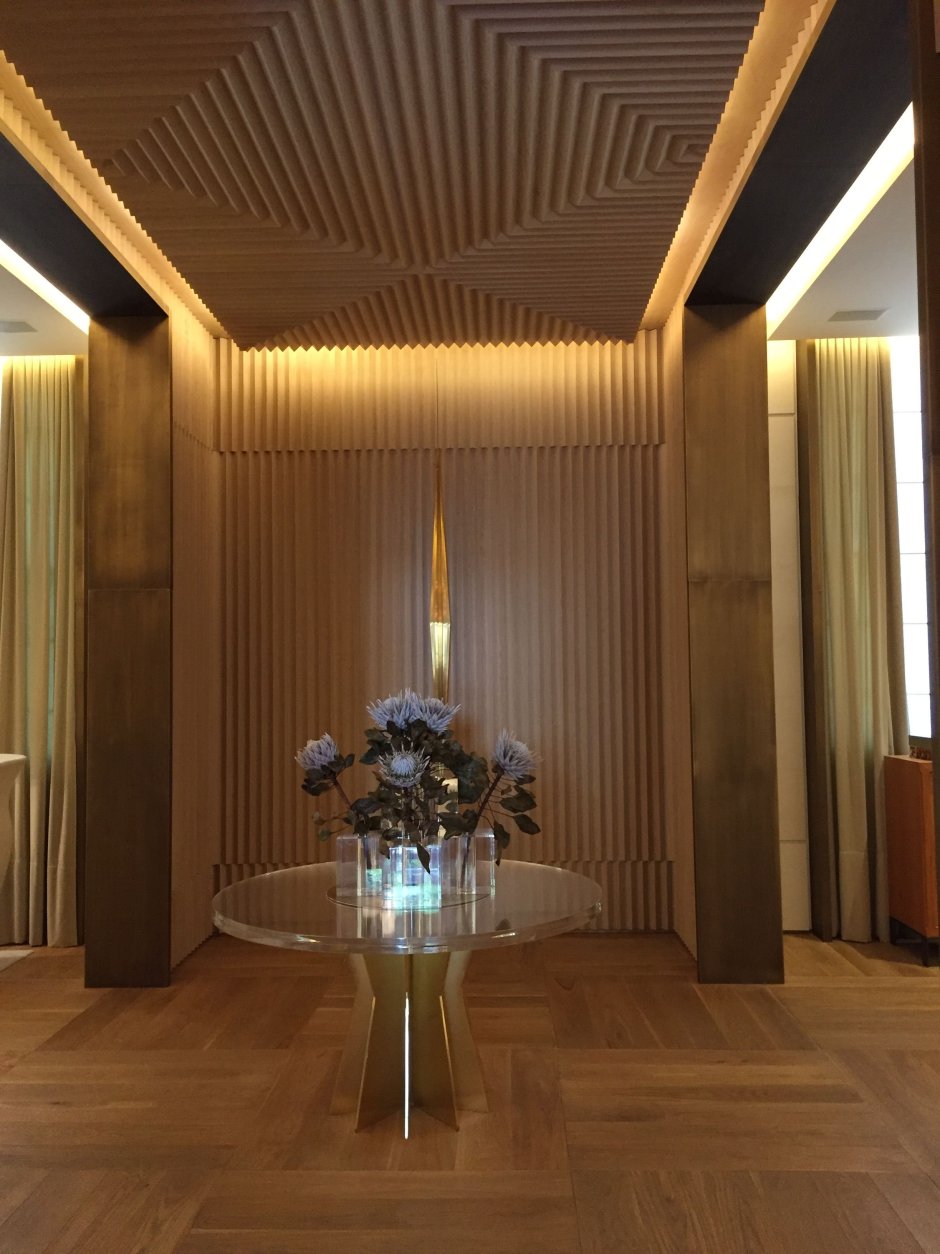 Декор стен в офисе