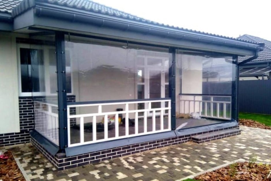 Прозрачные шторы для веранды