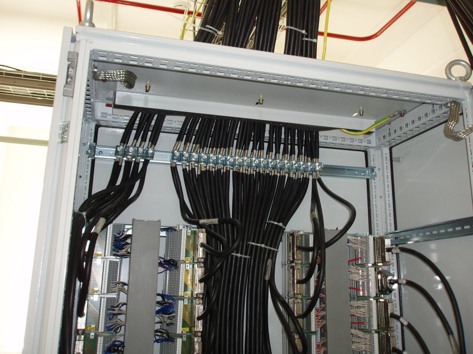 Кроссовый статив СЦБ