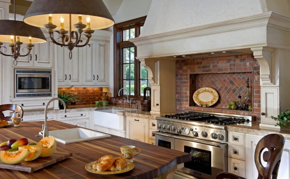 Фартук для кухни в частном доме