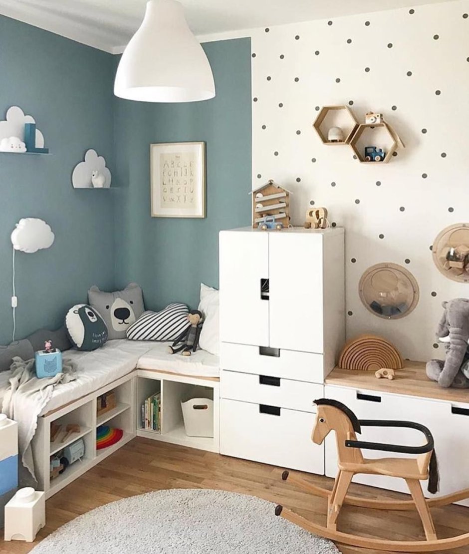 Небольшая детская комната для мальчика