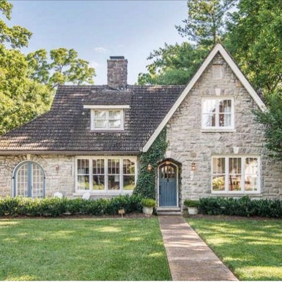 Одноэтажный дом в стиле Тюдор проект