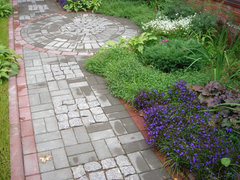 Плитка для клумбы