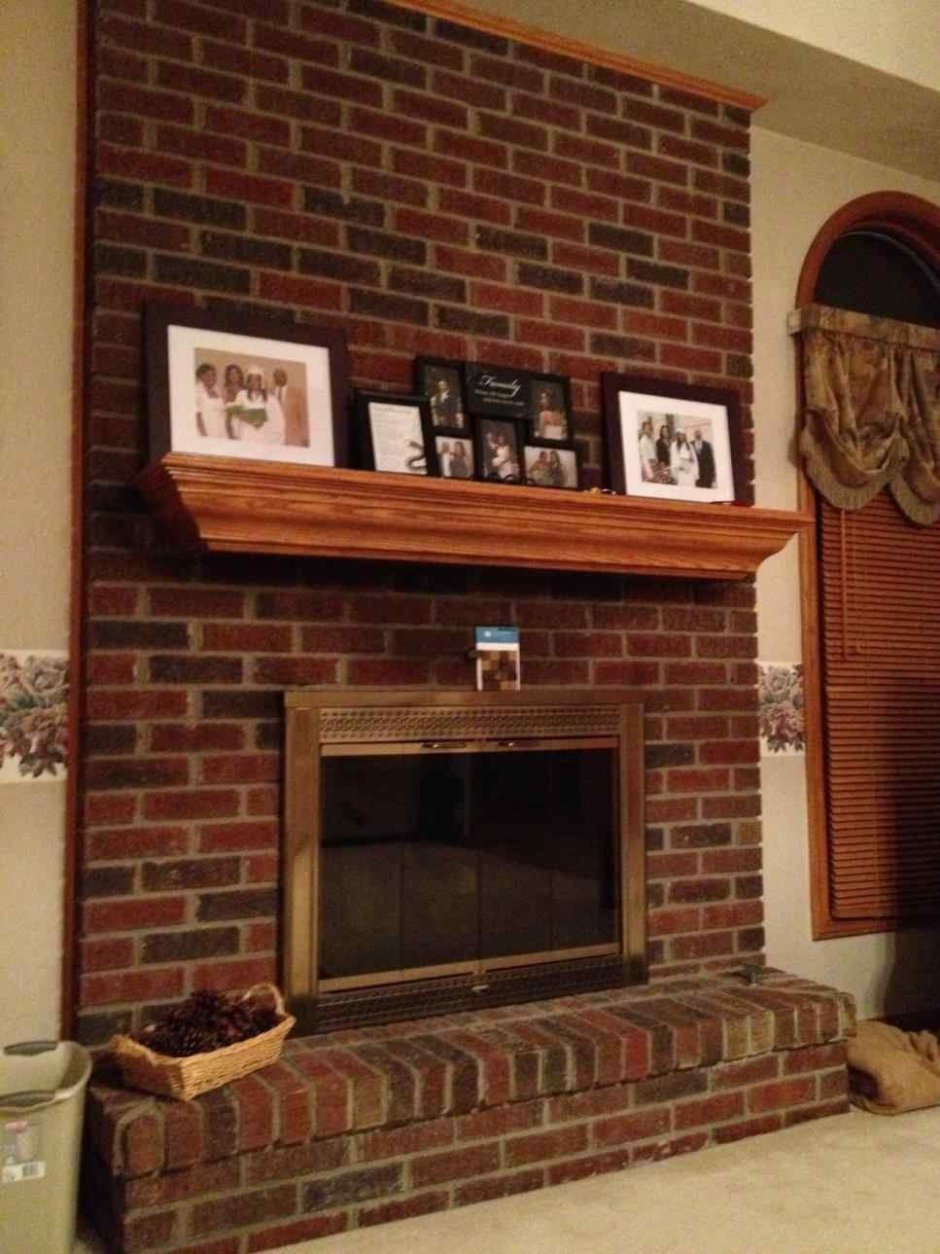 Камин из красного кирпича