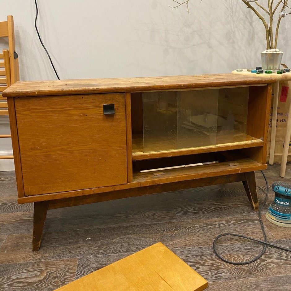 Советская тумба