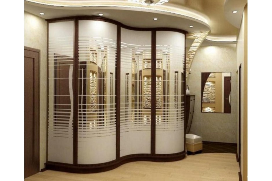 Шкаф в прихожую с зеркалом