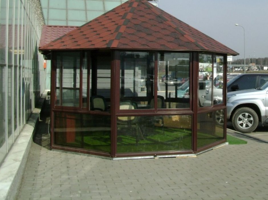 Остекление веранды Рехау