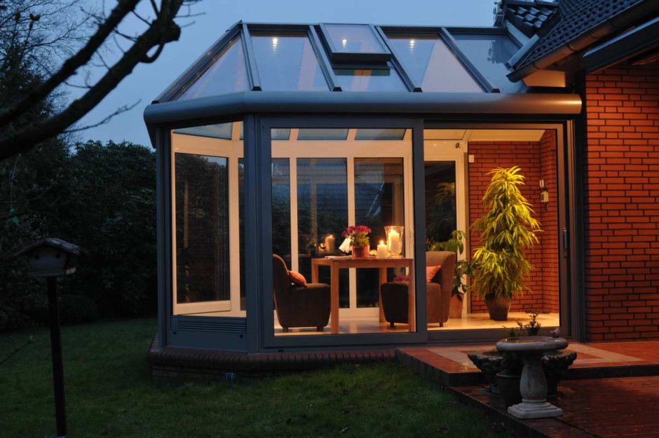 Остекление веранды Рехау