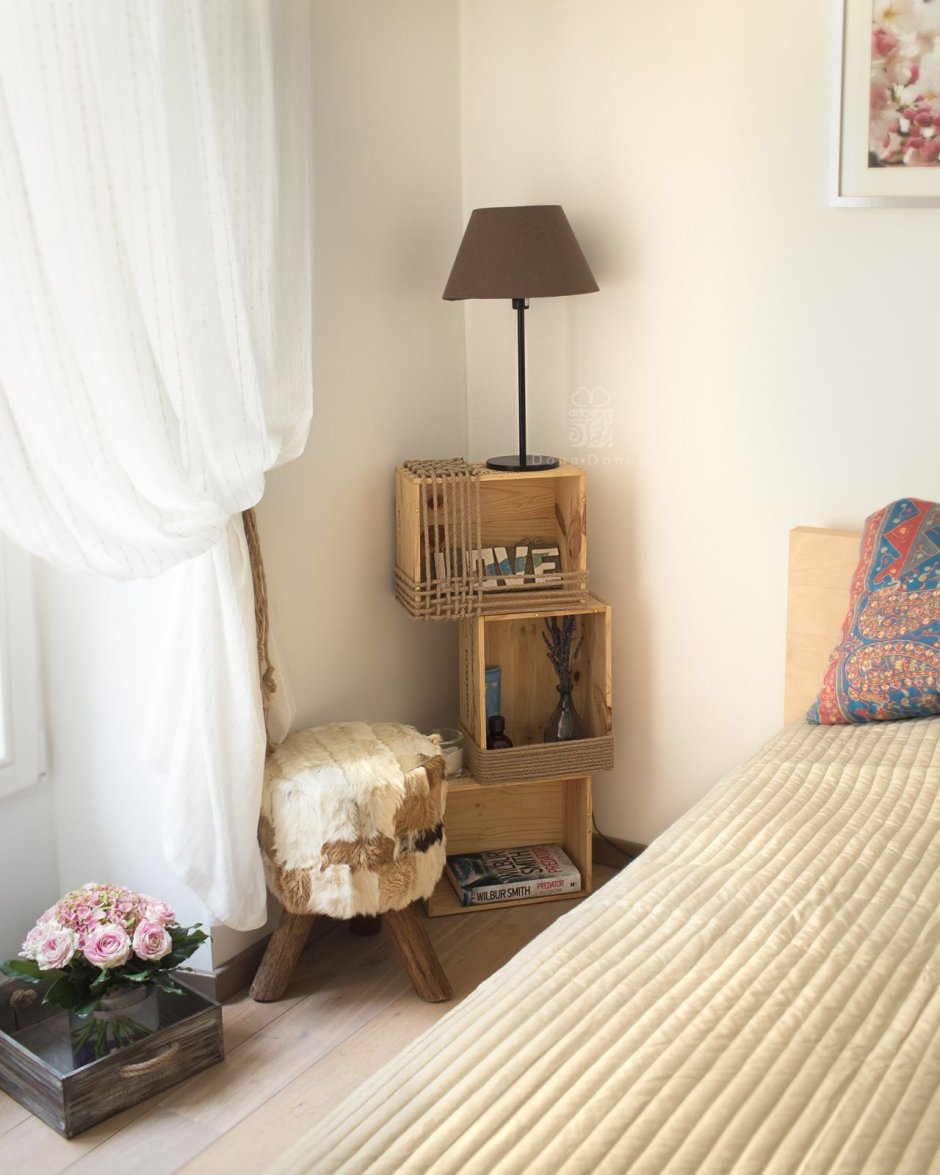 Прикроватная Этажерка для спальни