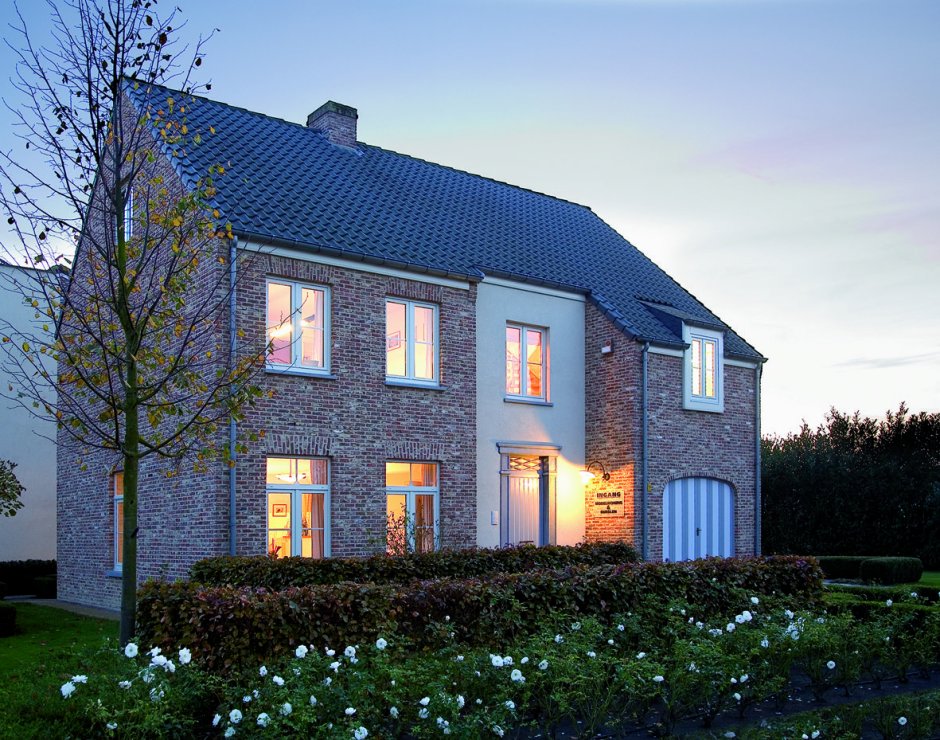 Бельгийский кирпич дом