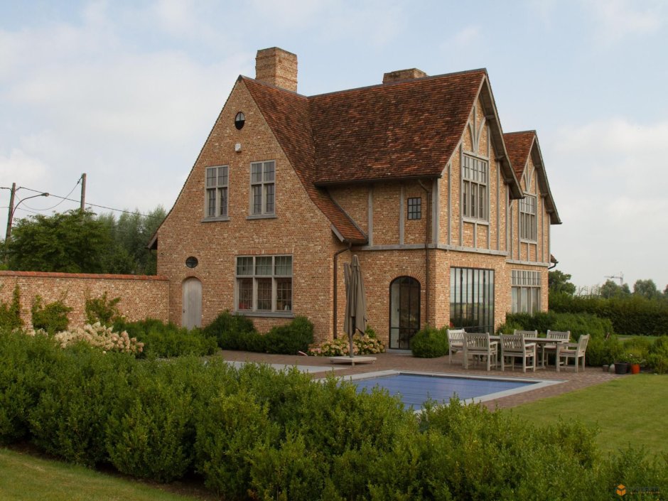 Домик в бельгийском стиле