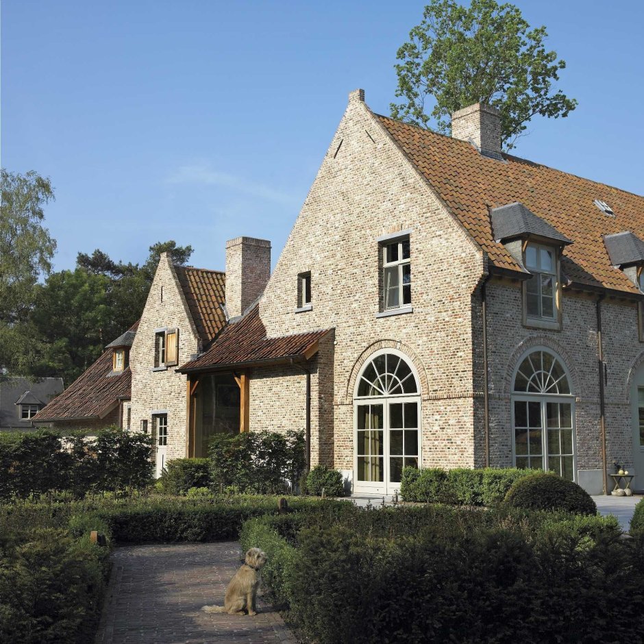 Дом в бельгийском стиле