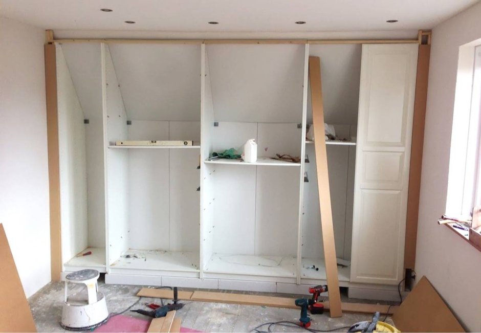 Встраиваемый шкаф