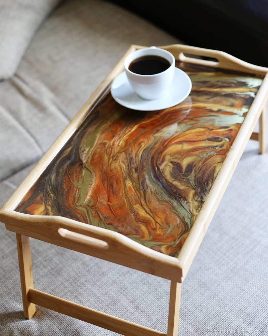 Толик для завтрака эпоксидной смолой