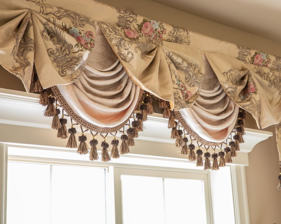 Необычные ламбрекены