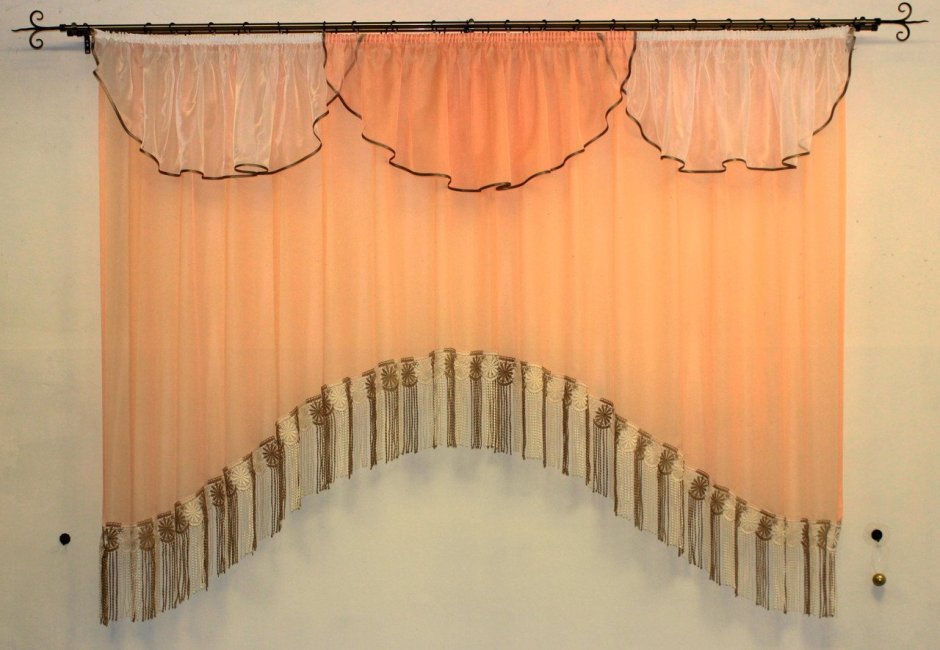 Синие шторы с бахромой