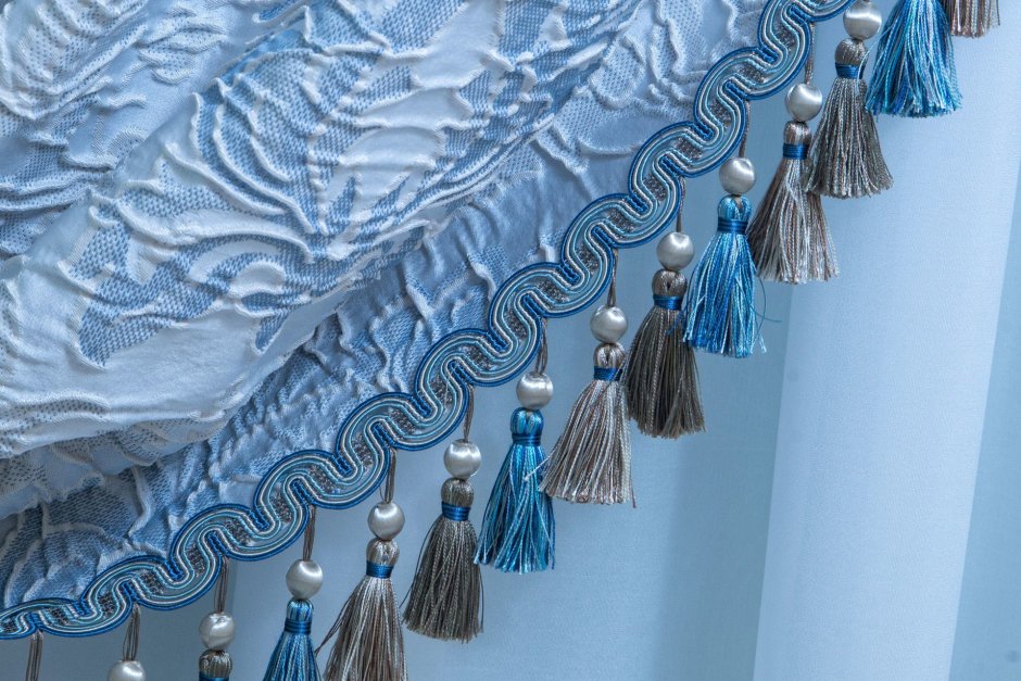 Шторы с бахромой в интерьере