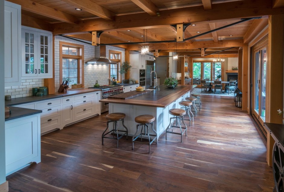 Интерьер кухни Тимбер фрейм