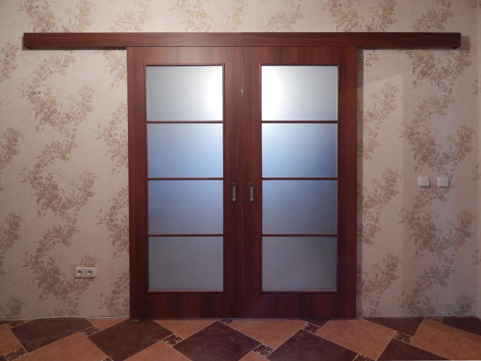 Межкомнатные двери-купе двустворчатые раздвижные
