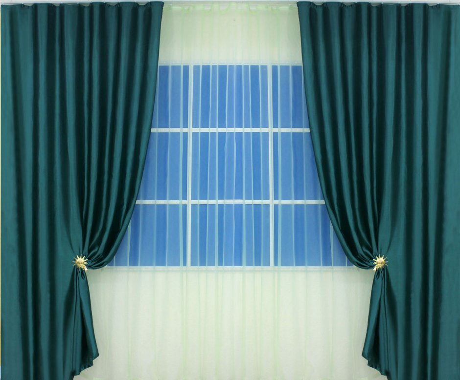 Изумрудные атласные шторы