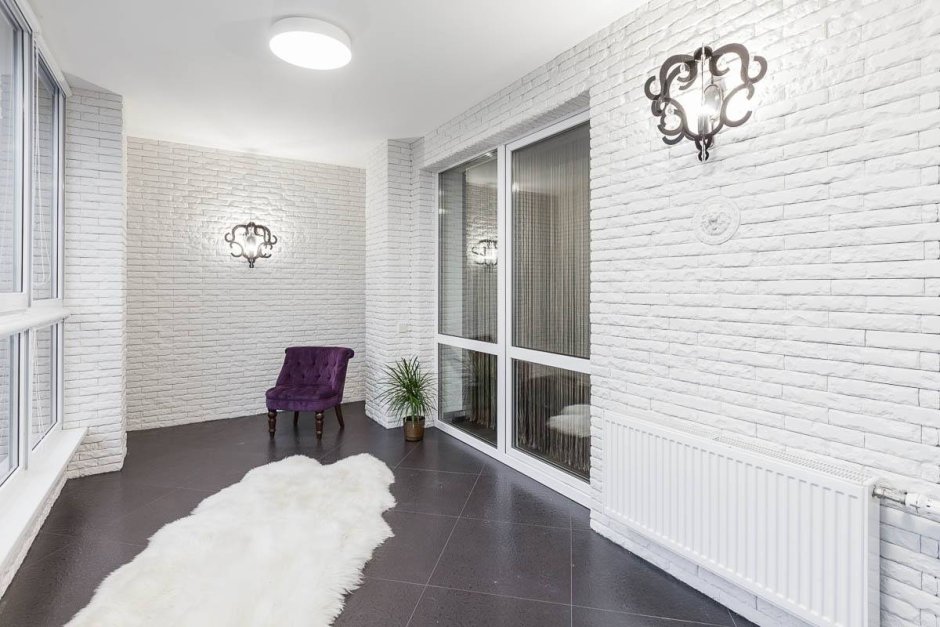 Декоративный белый кирпич в интерьере