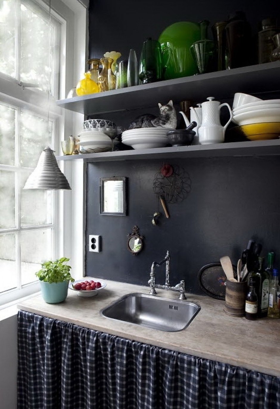 Шторы для кухни с мойкой у окна