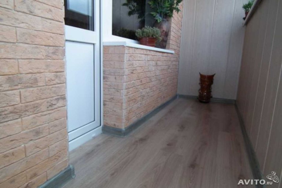 Отделочные панели для внутренней отделки балкона