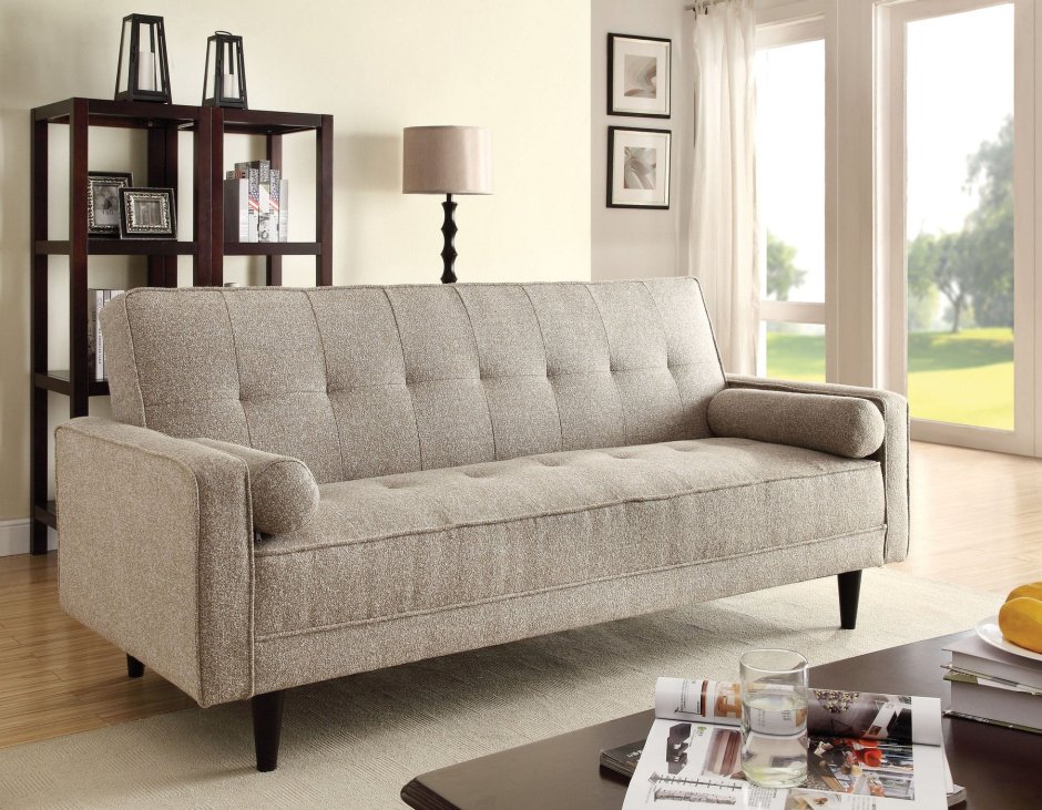 Диван из грубой ткани