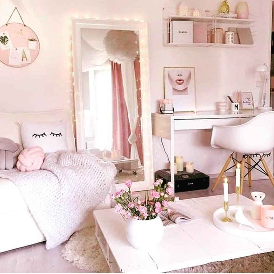 Розовый интерьер комнаты