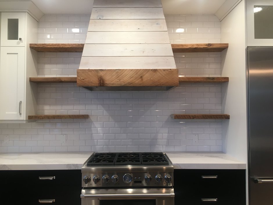 Вытяжка над плитой