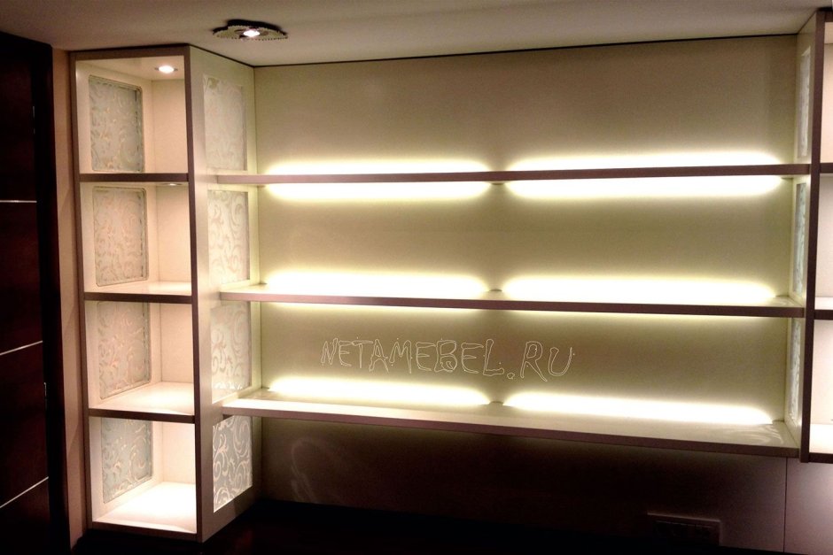 Подсветка полок в магазине