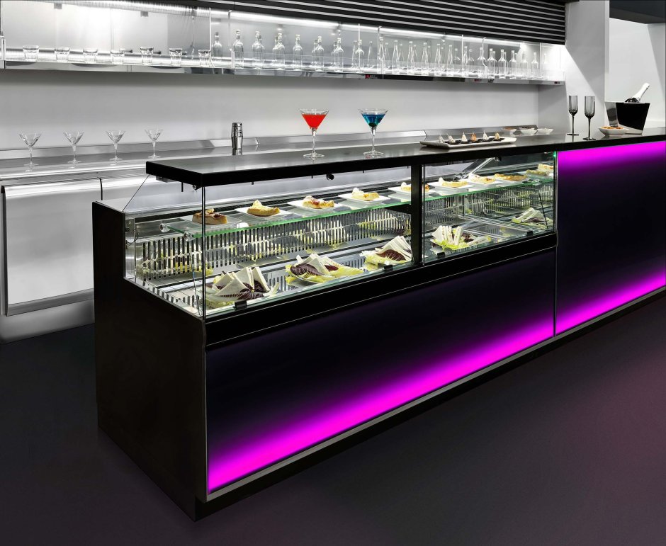 Витрины встроенные в барную стойку