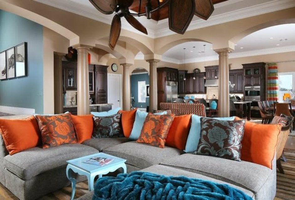 Синий и терракотовый в интерьере