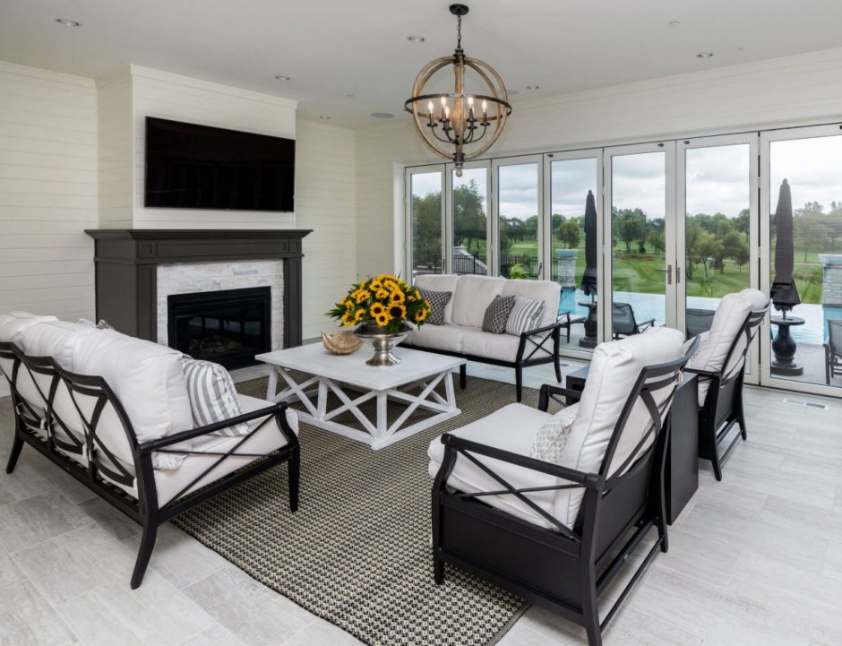 Интерьер столовой в частном доме