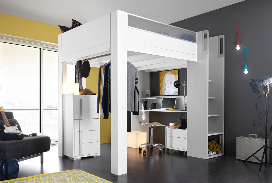 Кровать со шкафом внизу