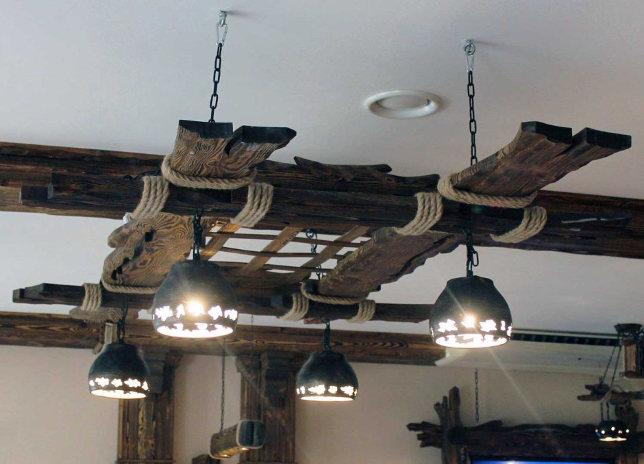 Деревянные люстры под старину