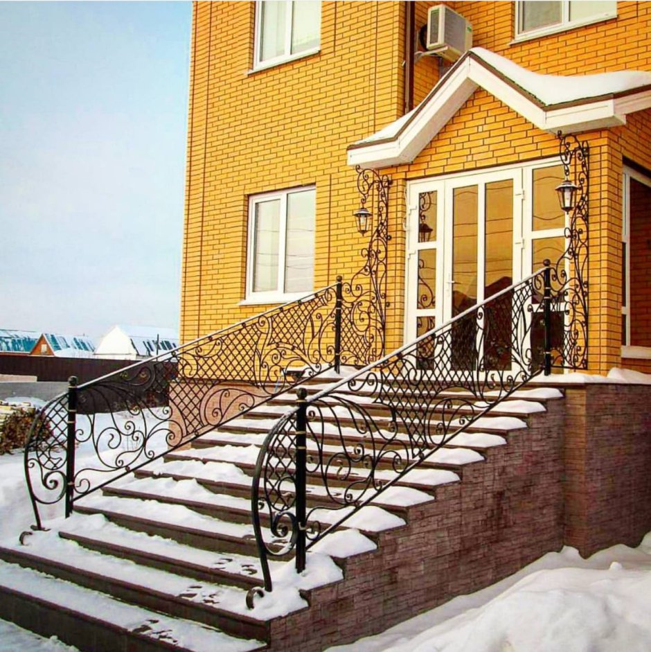 Крыльцо для частного дома