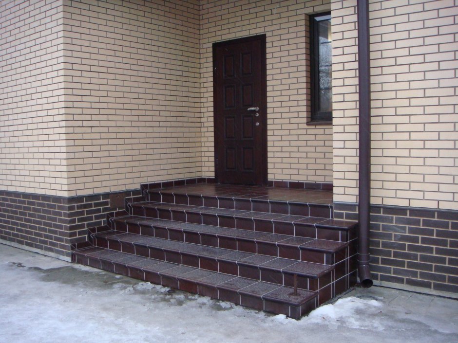 Крыльцо из плитки