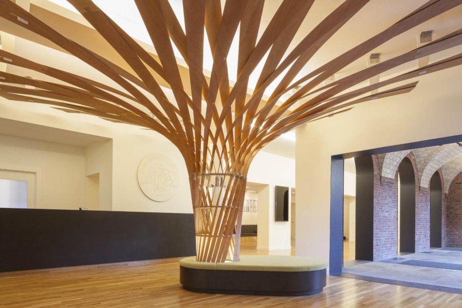 Отделка потолка фанерой