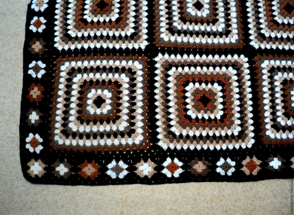 Плед из бабушкиных квадратов