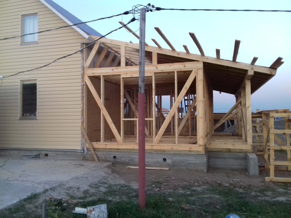 Пристрой к двускатной крыше