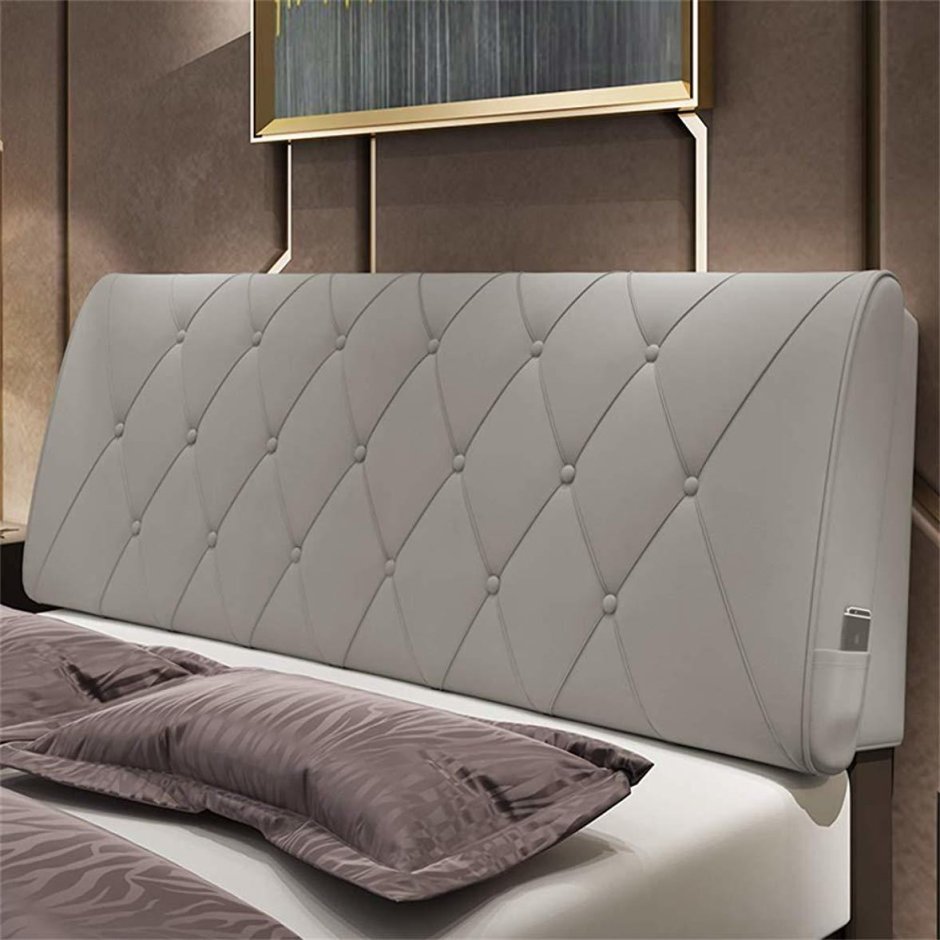 Кровать с изогнутым мягким изголовьем