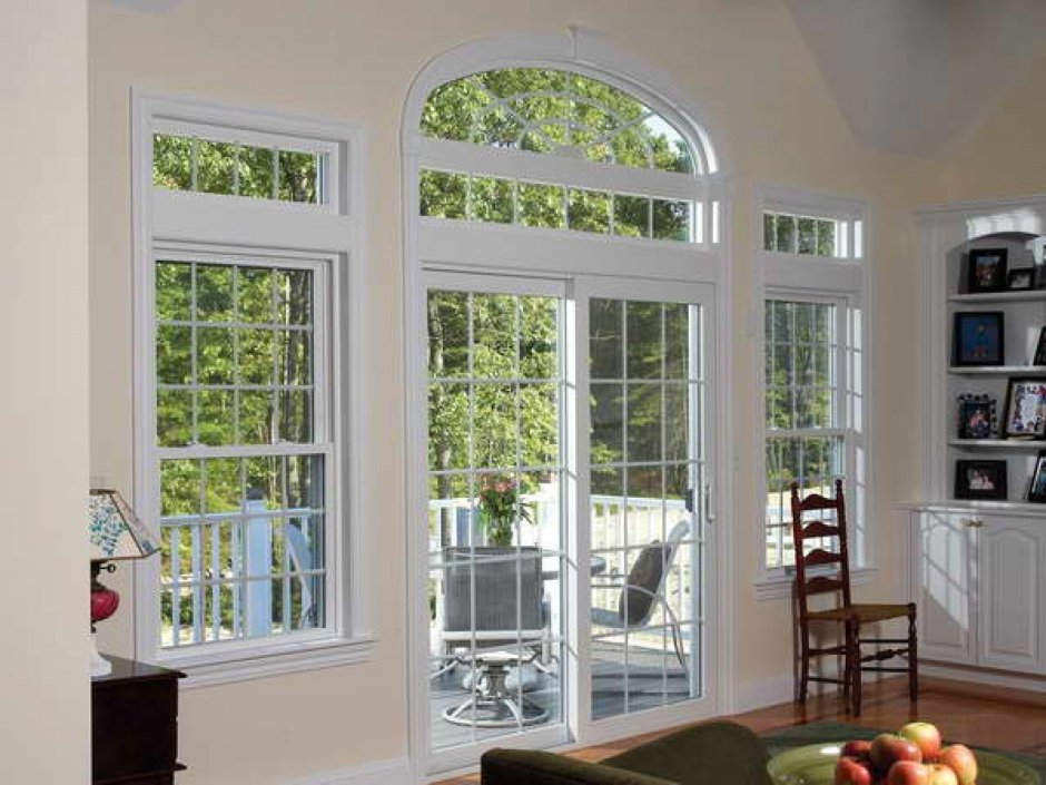 Окно с фрамугой сверху