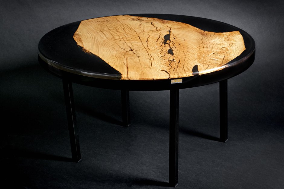 Круглый стол на металлическом подстолье