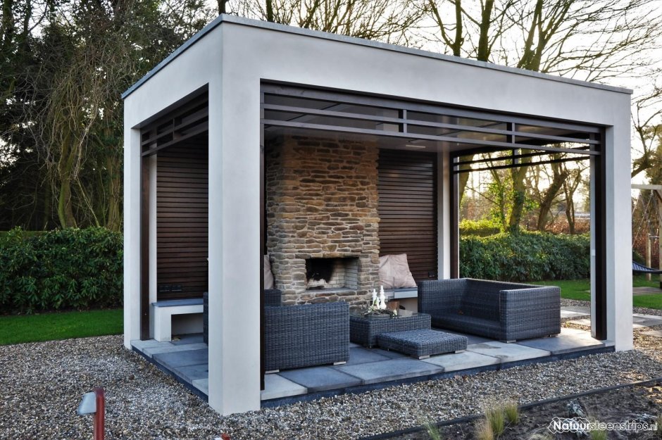 Беседка с плоской крышей