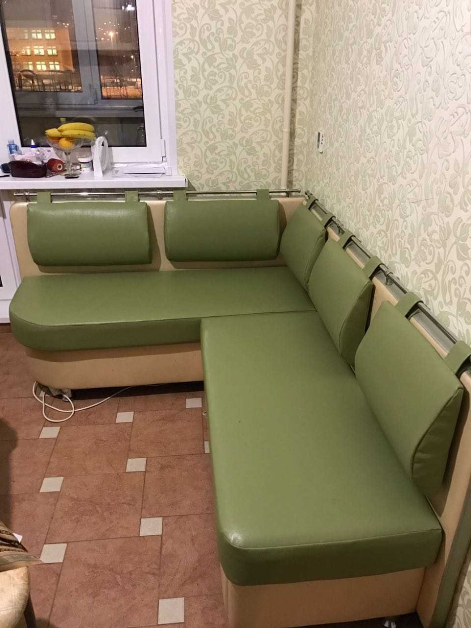 Изумрудный и розовый в интерьере