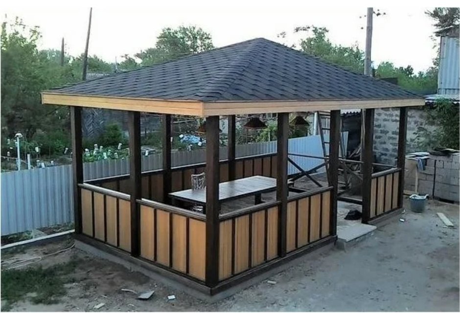 Беседка четырехскатная