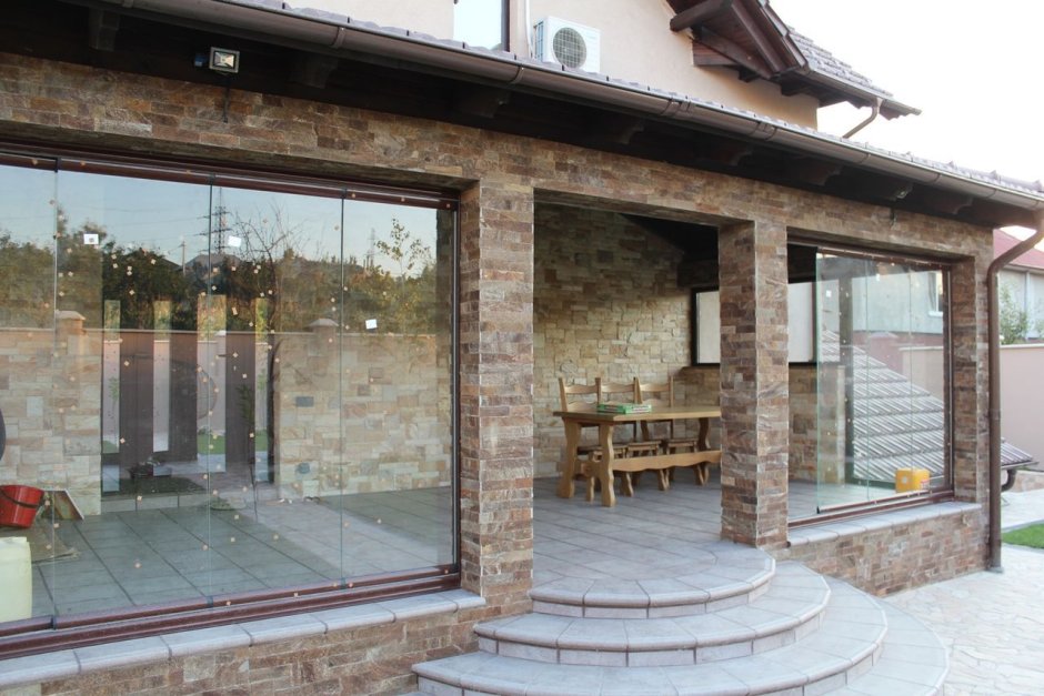 Ступеньки на террасу