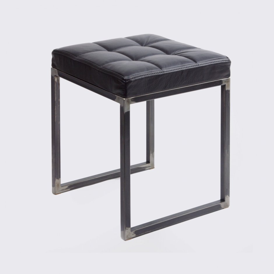 Табурет с металлическими ножками