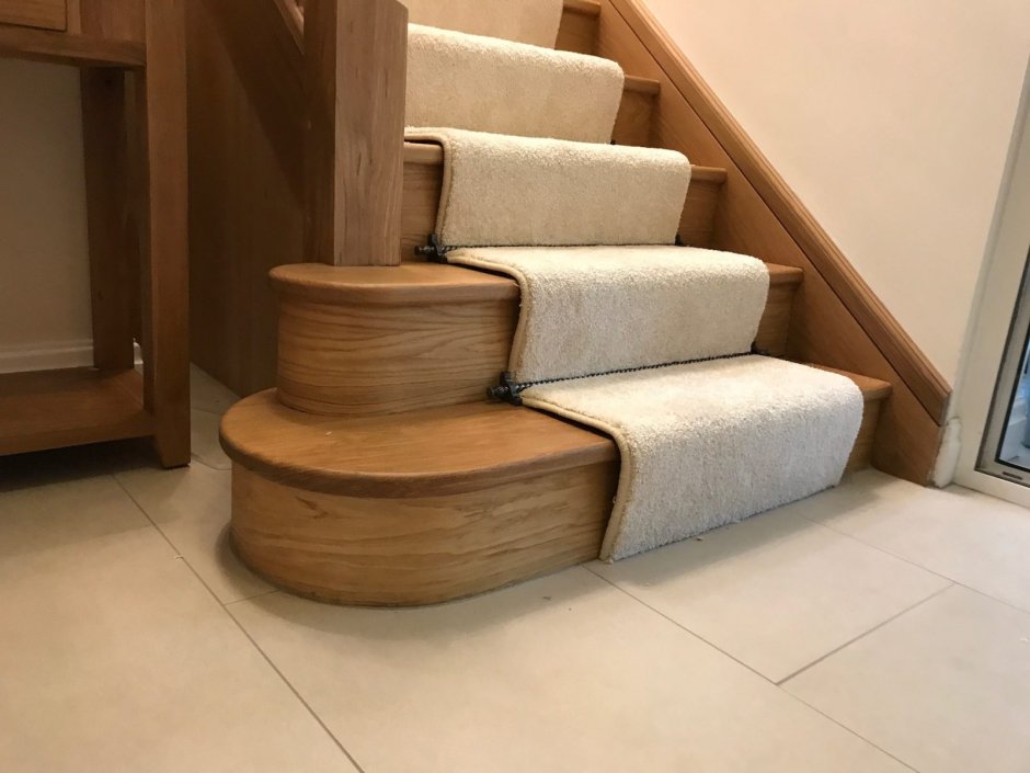 Лестница в интерьере